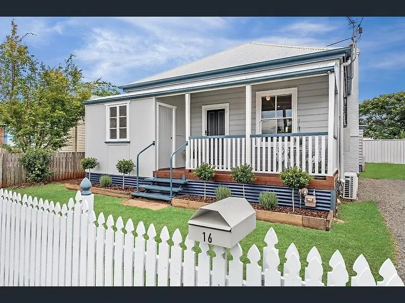 Eton Cottage - Central Boutique Stay contacts