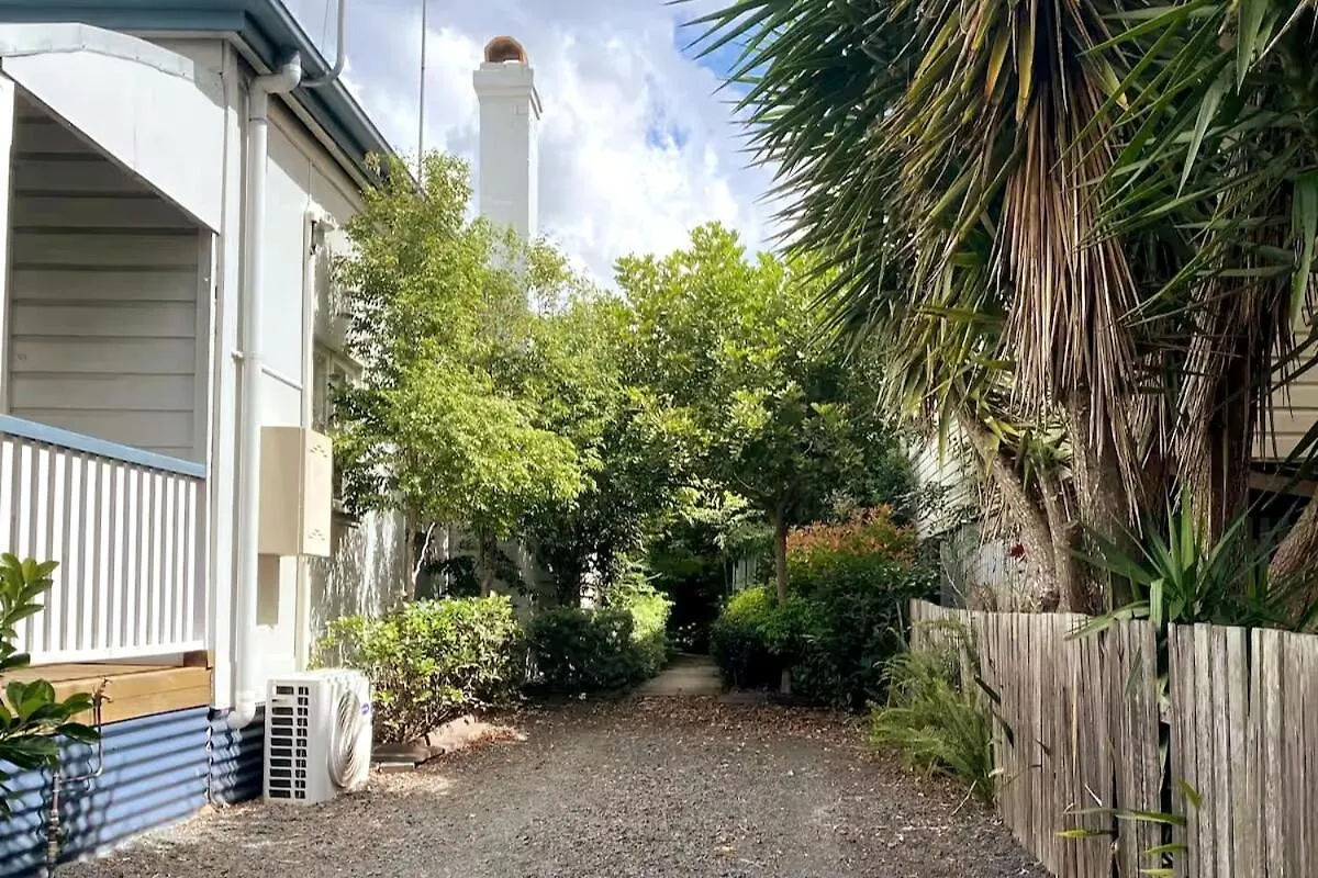 Eton Cottage - Central Boutique Stay Toowoomba Holiday home
