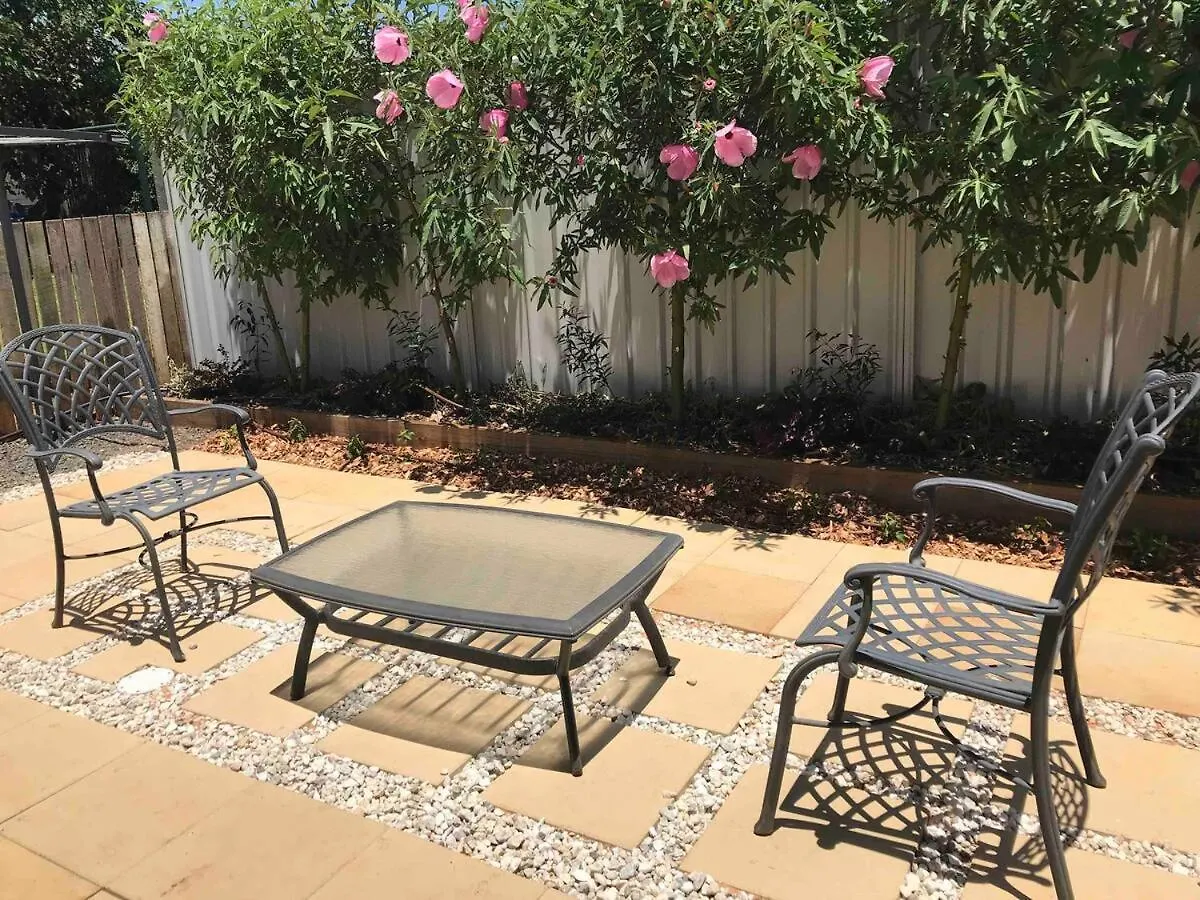 Eton Cottage - Central Boutique Stay Toowoomba